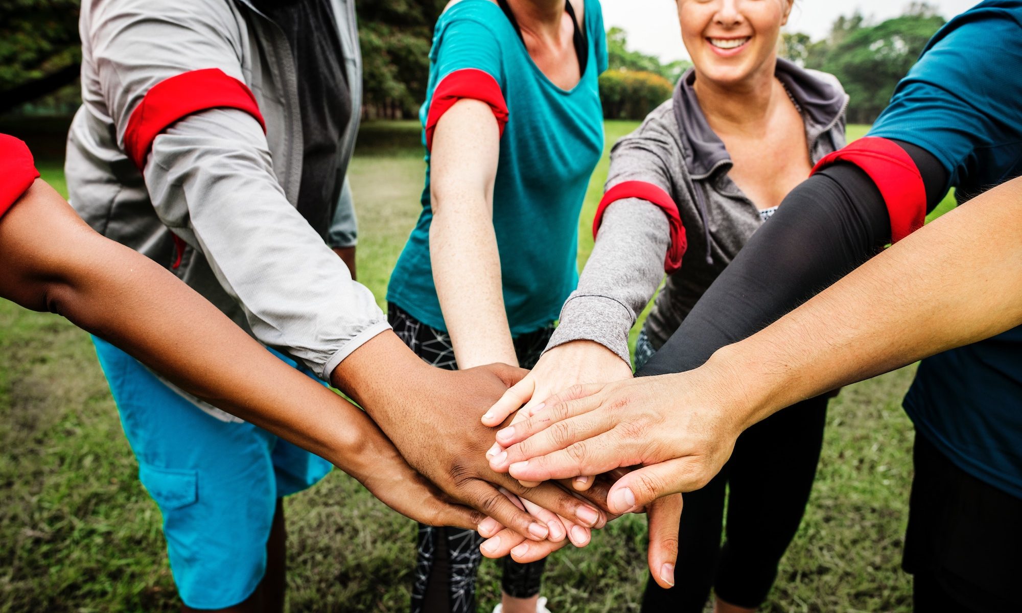 How to Launch an Employee Advocacy Program in 6 Easy Steps